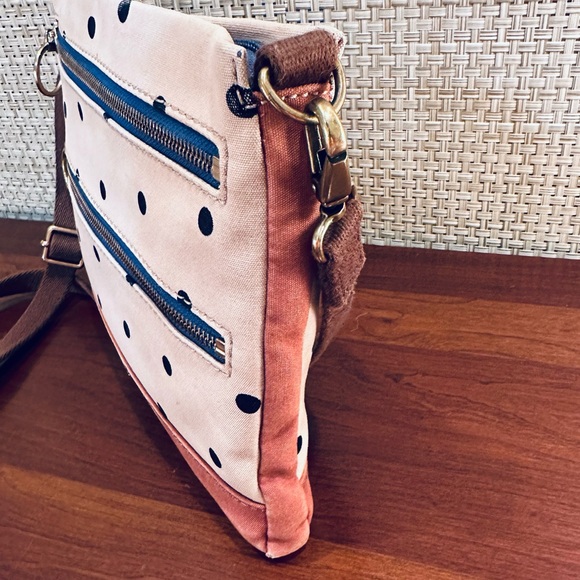 🌟2xHP🌟VTG 1990s Fossil Tan & Navy Passport Style Polka Dot Canvas Crossbody - Picture 4 of 15